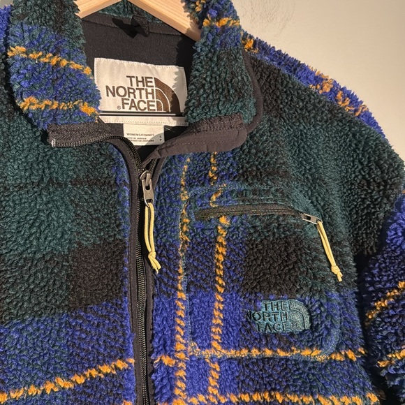 North Face Fleece Pull Over - Size S - Picture 2 of 8